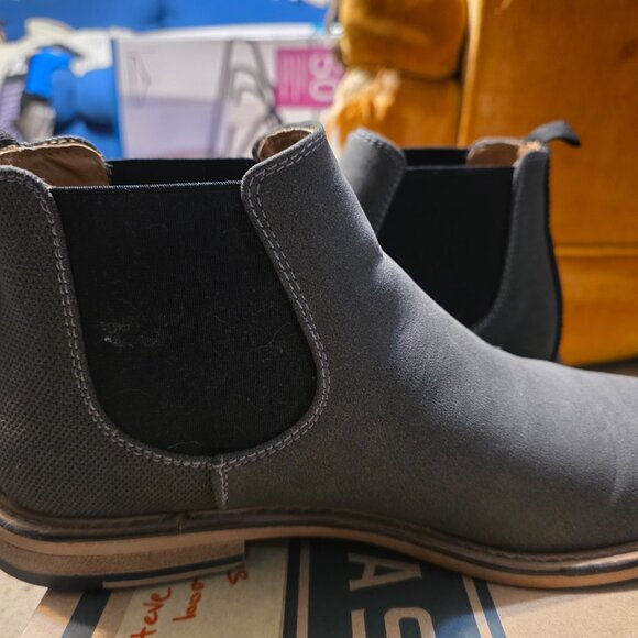 Men's gray Steve Madden m-gralin Chelsea boots in size 8D - Picture 6 of 7